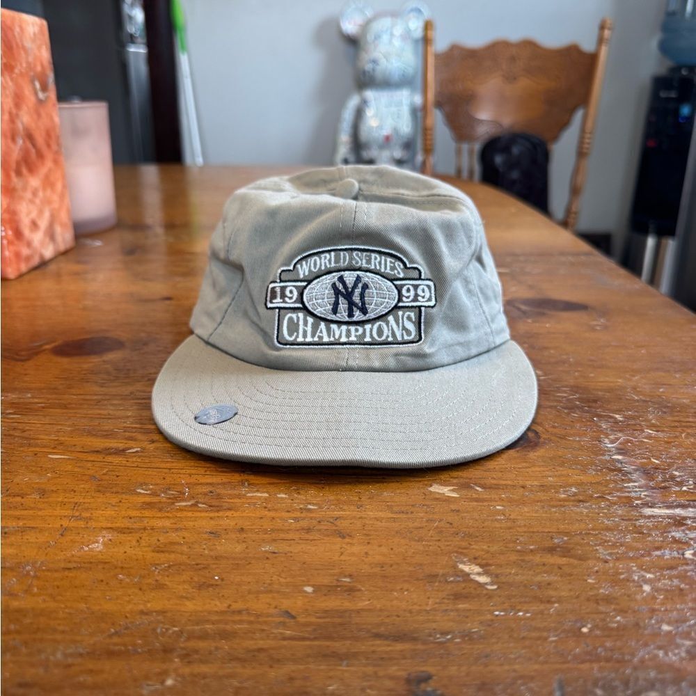 Vintage New York Yankees World Series Champions New Era Hat